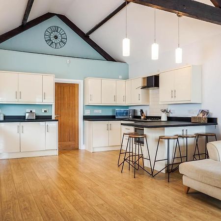The Beach House - Fully Refurbed March 2024 Oystermouth Esterno foto