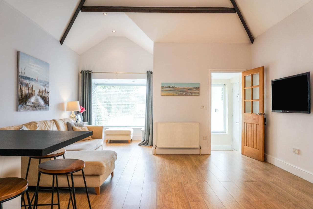 The Beach House - Fully Refurbed March 2024 Oystermouth Esterno foto