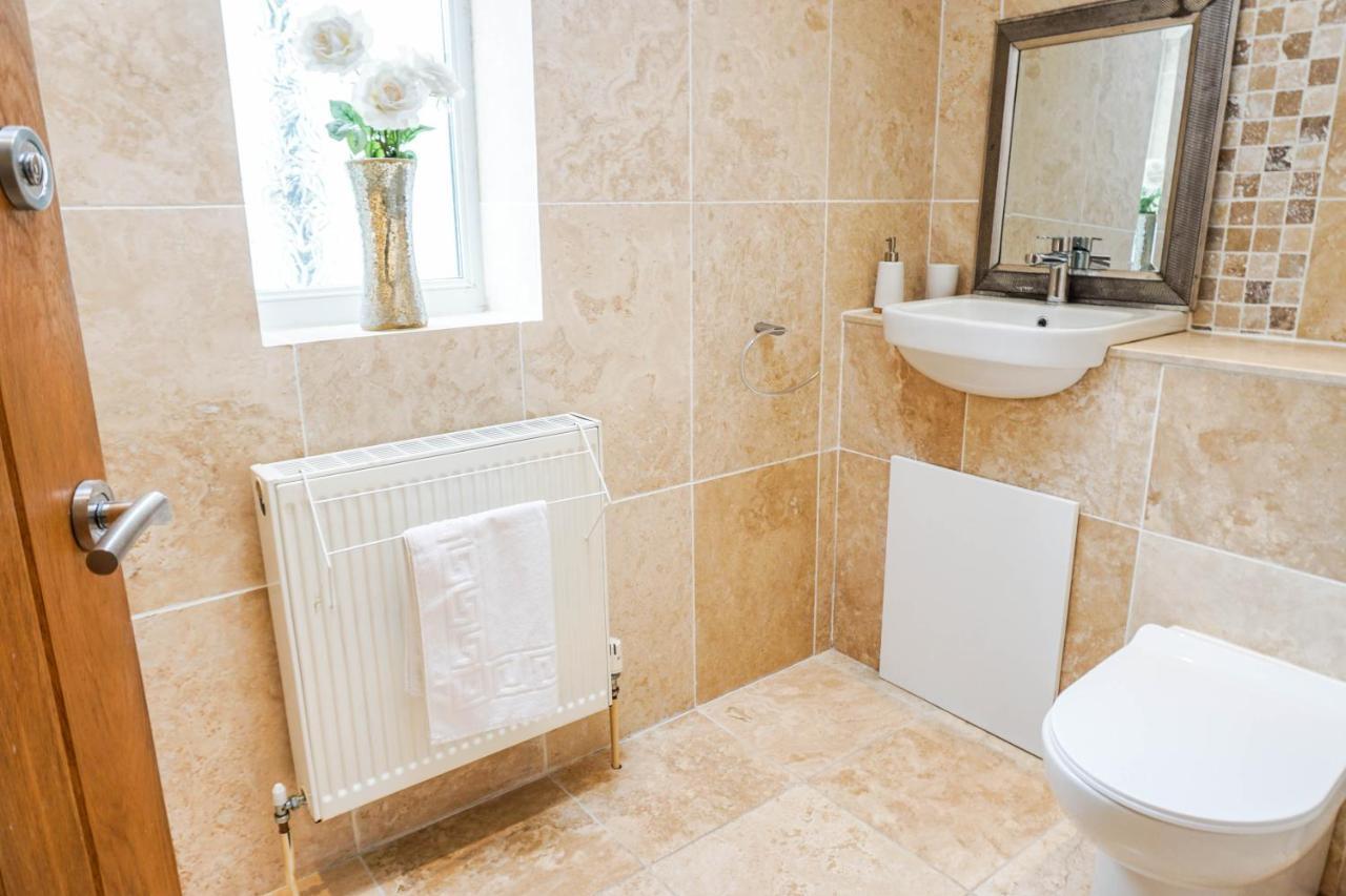 The Beach House - Fully Refurbed March 2024 Oystermouth Esterno foto